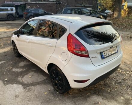 Белый Форд Фиеста, объемом двигателя 1.4 л и пробегом 141 тыс. км за 6900 $, фото 2 на Automoto.ua