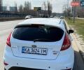 Білий Форд Фієста, об'ємом двигуна 1.4 л та пробігом 107 тис. км за 7400 $, фото 2 на Automoto.ua