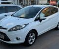 Белый Форд Фиеста, объемом двигателя 1.39 л и пробегом 98 тыс. км за 7500 $, фото 1 на Automoto.ua