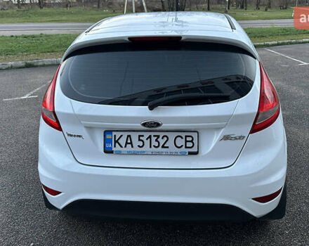 Белый Форд Фиеста, объемом двигателя 1.4 л и пробегом 220 тыс. км за 6950 $, фото 7 на Automoto.ua