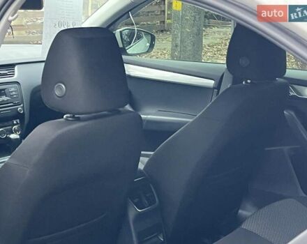 Білий Форд Фієста, об'ємом двигуна 1.4 л та пробігом 240 тис. км за 5990 $, фото 27 на Automoto.ua