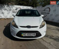 Форд Фиеста 2011 в Днепре (Днепропетровске) на Automoto.ua Белый Форд Фиеста, объемом двигателя 1.4 л и пробегом 160 тыс. км за 5999 $, фото 4 на Automoto.ua