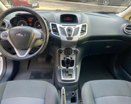 Белый Форд Фиеста, объемом двигателя 1.4 л и пробегом 141 тыс. км за 6900 $, фото 4 на Automoto.ua