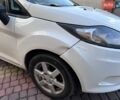 Белый Форд Фиеста, объемом двигателя 1.4 л и пробегом 199 тыс. км за 5000 $, фото 2 на Automoto.ua