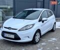 Білий Форд Фієста, об'ємом двигуна 1.2 л та пробігом 150 тис. км за 5250 $, фото 1 на Automoto.ua