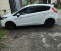 Белый Форд Фиеста, объемом двигателя 1.2 л и пробегом 124 тыс. км за 6200 $, фото 2 на Automoto.ua