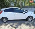 Білий Форд Фієста, об'ємом двигуна 1.25 л та пробігом 150 тис. км за 5500 $, фото 8 на Automoto.ua