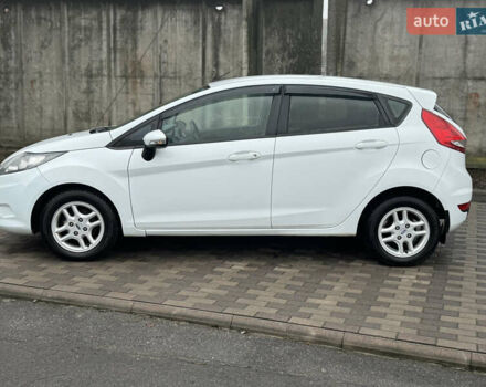 Белый Форд Фиеста, объемом двигателя 1.24 л и пробегом 122 тыс. км за 4900 $, фото 7 на Automoto.ua
