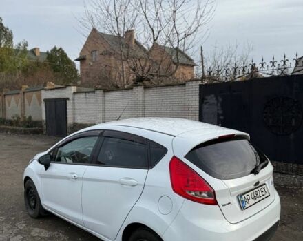 Білий Форд Фієста, об'ємом двигуна 1.2 л та пробігом 103 тис. км за 2200 $, фото 5 на Automoto.ua