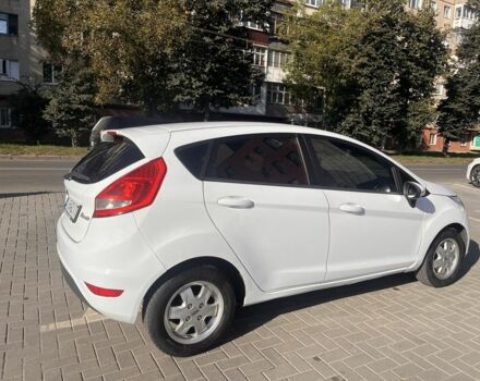 Білий Форд Фієста, об'ємом двигуна 1.4 л та пробігом 303 тис. км за 5750 $, фото 1 на Automoto.ua
