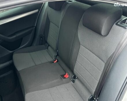 Белый Форд Фиеста, объемом двигателя 1.4 л и пробегом 240 тыс. км за 5990 $, фото 28 на Automoto.ua