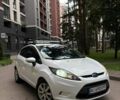 Белый Форд Фиеста, объемом двигателя 1.24 л и пробегом 225 тыс. км за 5400 $, фото 1 на Automoto.ua
