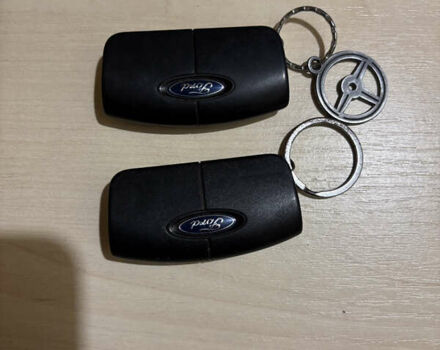 Белый Форд Фиеста, объемом двигателя 1.24 л и пробегом 212 тыс. км за 5400 $, фото 18 на Automoto.ua