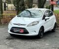 Білий Форд Фієста, об'ємом двигуна 1.4 л та пробігом 240 тис. км за 5990 $, фото 1 на Automoto.ua
