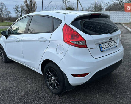 Белый Форд Фиеста, объемом двигателя 1.4 л и пробегом 220 тыс. км за 6950 $, фото 8 на Automoto.ua
