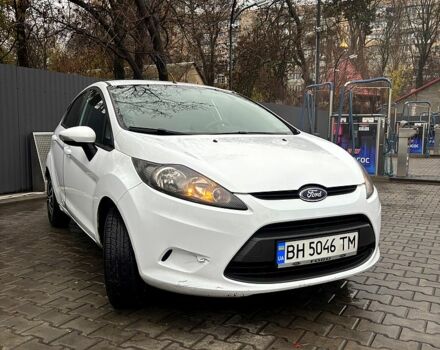 Белый Форд Фиеста, объемом двигателя 1.2 л и пробегом 212 тыс. км за 5400 $, фото 1 на Automoto.ua