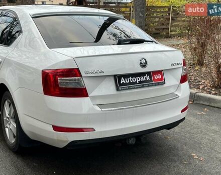 Білий Форд Фієста, об'ємом двигуна 1.4 л та пробігом 240 тис. км за 5990 $, фото 24 на Automoto.ua