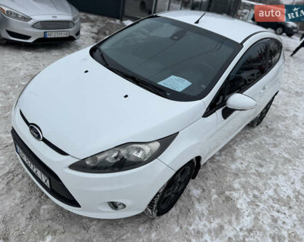 Білий Форд Фієста, об'ємом двигуна 1.4 л та пробігом 233 тис. км за 4800 $, фото 11 на Automoto.ua