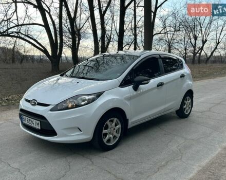 Білий Форд Фієста, об'ємом двигуна 1.25 л та пробігом 106 тис. км за 5900 $, фото 2 на Automoto.ua