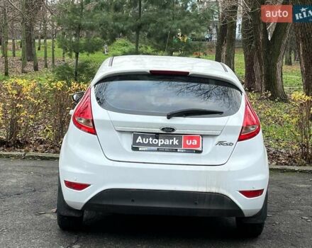 Білий Форд Фієста, об'ємом двигуна 1.4 л та пробігом 240 тис. км за 5990 $, фото 13 на Automoto.ua