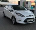 Белый Форд Фиеста, объемом двигателя 1.39 л и пробегом 98 тыс. км за 7500 $, фото 1 на Automoto.ua