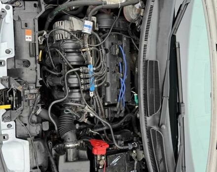 Белый Форд Фиеста, объемом двигателя 1.3 л и пробегом 117 тыс. км за 6400 $, фото 43 на Automoto.ua