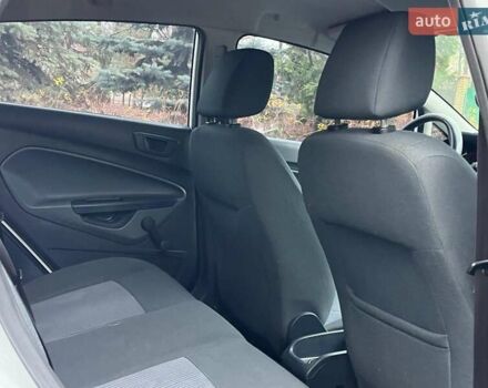 Білий Форд Фієста, об'ємом двигуна 1.4 л та пробігом 240 тис. км за 5990 $, фото 7 на Automoto.ua