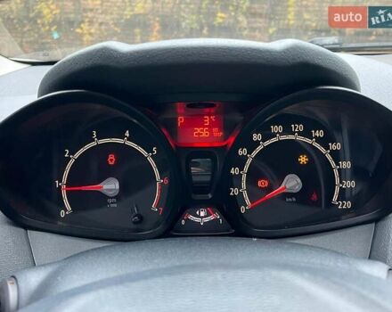 Білий Форд Фієста, об'ємом двигуна 1.4 л та пробігом 240 тис. км за 5990 $, фото 11 на Automoto.ua