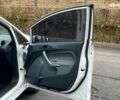 Белый Форд Фиеста, объемом двигателя 1.4 л и пробегом 240 тыс. км за 5990 $, фото 6 на Automoto.ua