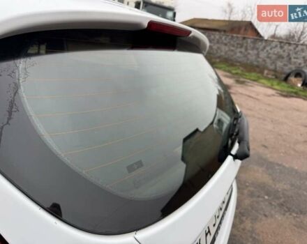 Белый Форд Фиеста, объемом двигателя 1.3 л и пробегом 117 тыс. км за 6400 $, фото 15 на Automoto.ua