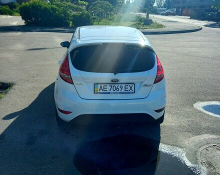 Белый Форд Фиеста, объемом двигателя 1.2 л и пробегом 147 тыс. км за 6200 $, фото 4 на Automoto.ua