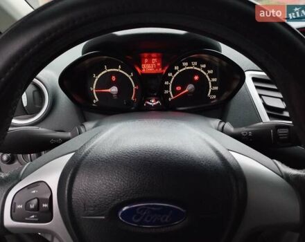 Белый Форд Фиеста, объемом двигателя 1.39 л и пробегом 66 тыс. км за 8200 $, фото 13 на Automoto.ua