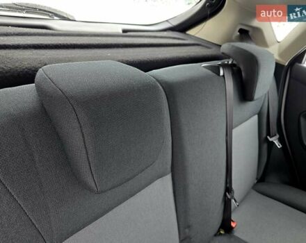 Білий Форд Фієста, об'ємом двигуна 1.25 л та пробігом 53 тис. км за 6400 $, фото 72 на Automoto.ua