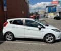 Белый Форд Фиеста, объемом двигателя 1.39 л и пробегом 234 тыс. км за 6700 $, фото 3 на Automoto.ua