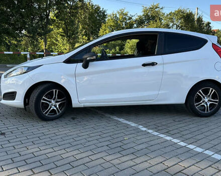 Белый Форд Фиеста, объемом двигателя 1.56 л и пробегом 157 тыс. км за 6650 $, фото 1 на Automoto.ua