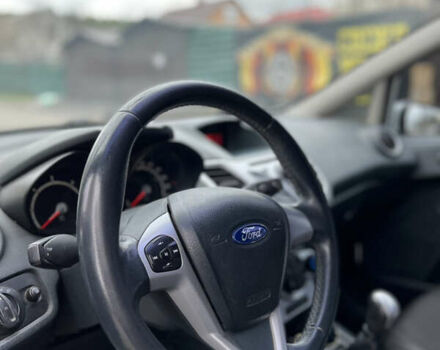 Білий Форд Фієста, об'ємом двигуна 1.4 л та пробігом 225 тис. км за 5900 $, фото 18 на Automoto.ua