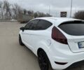 Белый Форд Фиеста, объемом двигателя 1.4 л и пробегом 240 тыс. км за 5700 $, фото 6 на Automoto.ua