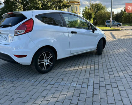 Белый Форд Фиеста, объемом двигателя 1.56 л и пробегом 157 тыс. км за 6650 $, фото 5 на Automoto.ua