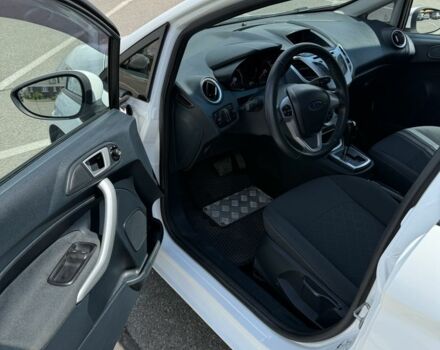 Белый Форд Фиеста, объемом двигателя 1.4 л и пробегом 84 тыс. км за 7100 $, фото 8 на Automoto.ua