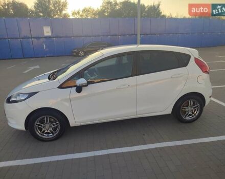 Белый Форд Фиеста, объемом двигателя 1.39 л и пробегом 120 тыс. км за 7600 $, фото 11 на Automoto.ua