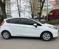 Білий Форд Фієста, об'ємом двигуна 1.4 л та пробігом 225 тис. км за 5900 $, фото 3 на Automoto.ua