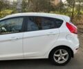 Белый Форд Фиеста, объемом двигателя 1.2 л и пробегом 170 тыс. км за 6290 $, фото 6 на Automoto.ua