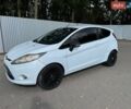 Білий Форд Фієста, об'ємом двигуна 1.4 л та пробігом 219 тис. км за 3350 $, фото 1 на Automoto.ua