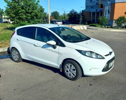 Белый Форд Фиеста, объемом двигателя 1.2 л и пробегом 147 тыс. км за 6200 $, фото 1 на Automoto.ua