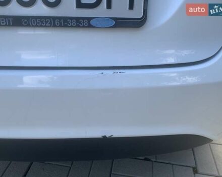 Форд Фиеста 2012 в Полтаве на Automoto.ua Белый Форд Фиеста, объемом двигателя 1.25 л и пробегом 51 тыс. км за 7199 $, фото 18 на Automoto.ua