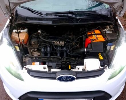 Білий Форд Фієста, об'ємом двигуна 1.2 л та пробігом 73 тис. км за 5800 $, фото 11 на Automoto.ua