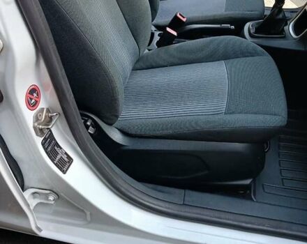 Белый Форд Фиеста, объемом двигателя 1.24 л и пробегом 130 тыс. км за 6400 $, фото 12 на Automoto.ua