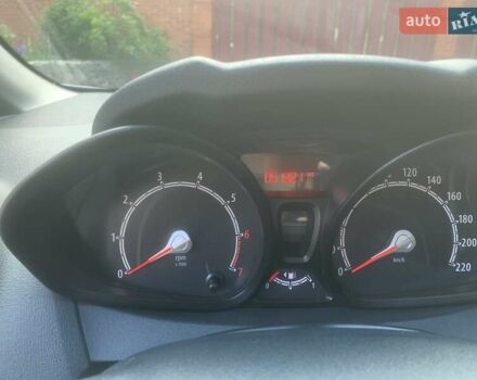 Форд Фиеста 2012 в Полтаве на Automoto.ua Белый Форд Фиеста, объемом двигателя 1.25 л и пробегом 51 тыс. км за 7199 $, фото 15 на Automoto.ua