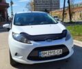 Білий Форд Фієста, об'ємом двигуна 1.2 л та пробігом 83 тис. км за 6500 $, фото 1 на Automoto.ua