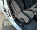 Білий Форд Фієста, об'ємом двигуна 1 л та пробігом 118 тис. км за 4900 $, фото 10 на Automoto.ua